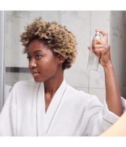 Schwarzkopf Professional BlondMe Blonde Wonders Glaze Mist Laque Cheveux 8 Schwarzkopf Professional BlondMe Blonde Wonders Glaze Mist Laque Cheveux -Magasin De Soins Capillaires schwarzkopf professional blondme blonde wonders glaze mist haarspray 150 ml 4045787663822 visual2